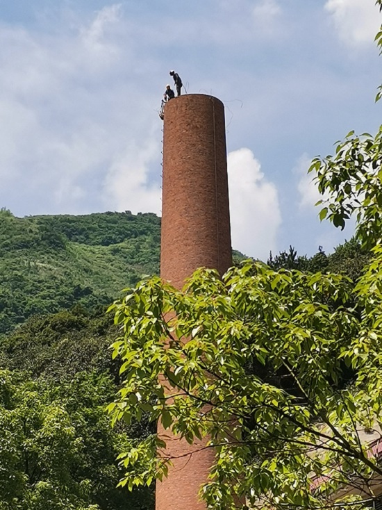 阿爾山煙囪拆除公司:專業(yè)與安全并重的卓越之道